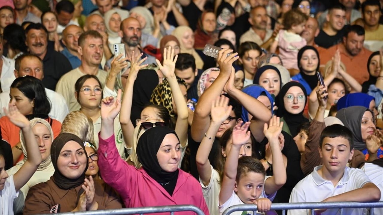 Sürmene'de 2. Kültür ve Sanat Şenliği Başladı — Genç: Trabzon 2027 Türk Dünyası Kültür Başkenti