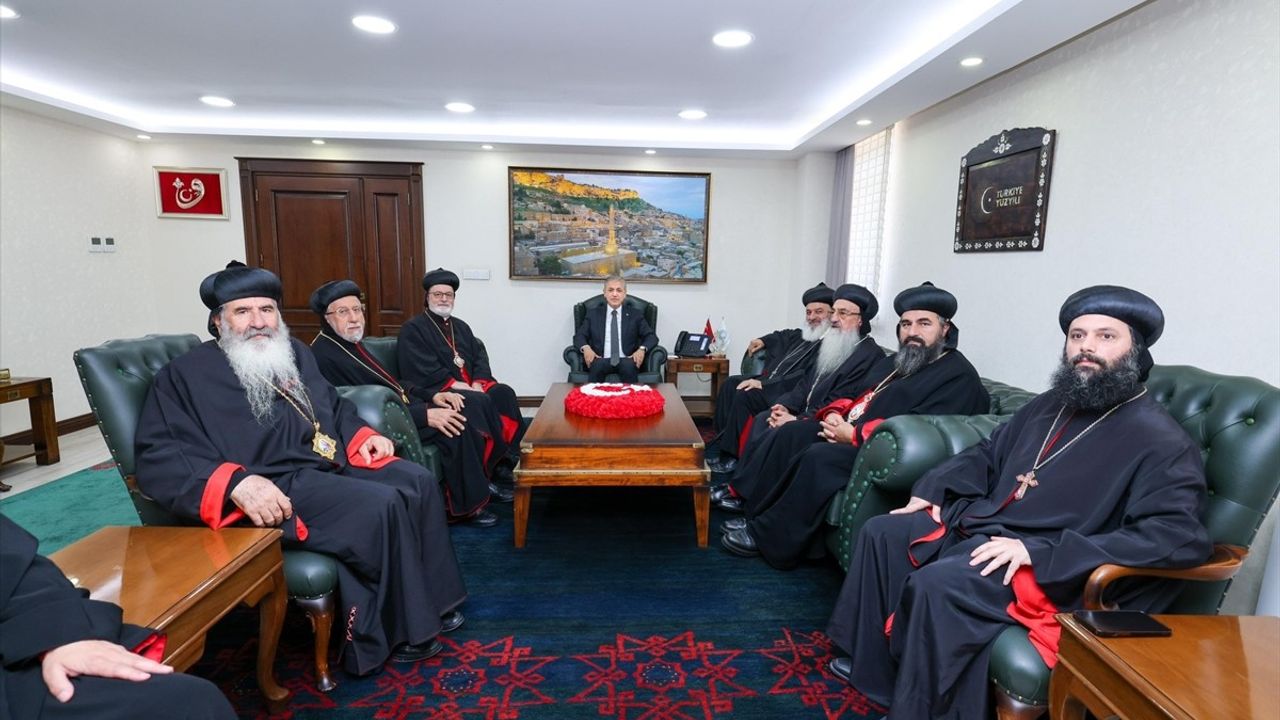 Süryani Ortodoks Patriği Mor İğnatius II. Efrem'den Mardin Valiliği'ne Ziyaret