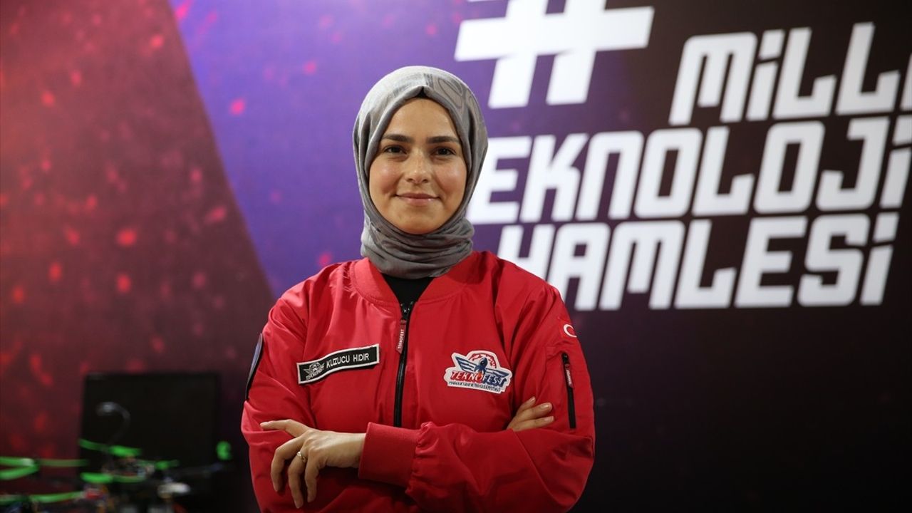 T3 Vakfı Başkanı Hıdır Sakarya'da TEKNOFEST Sürü İHA Finalini İnceledi