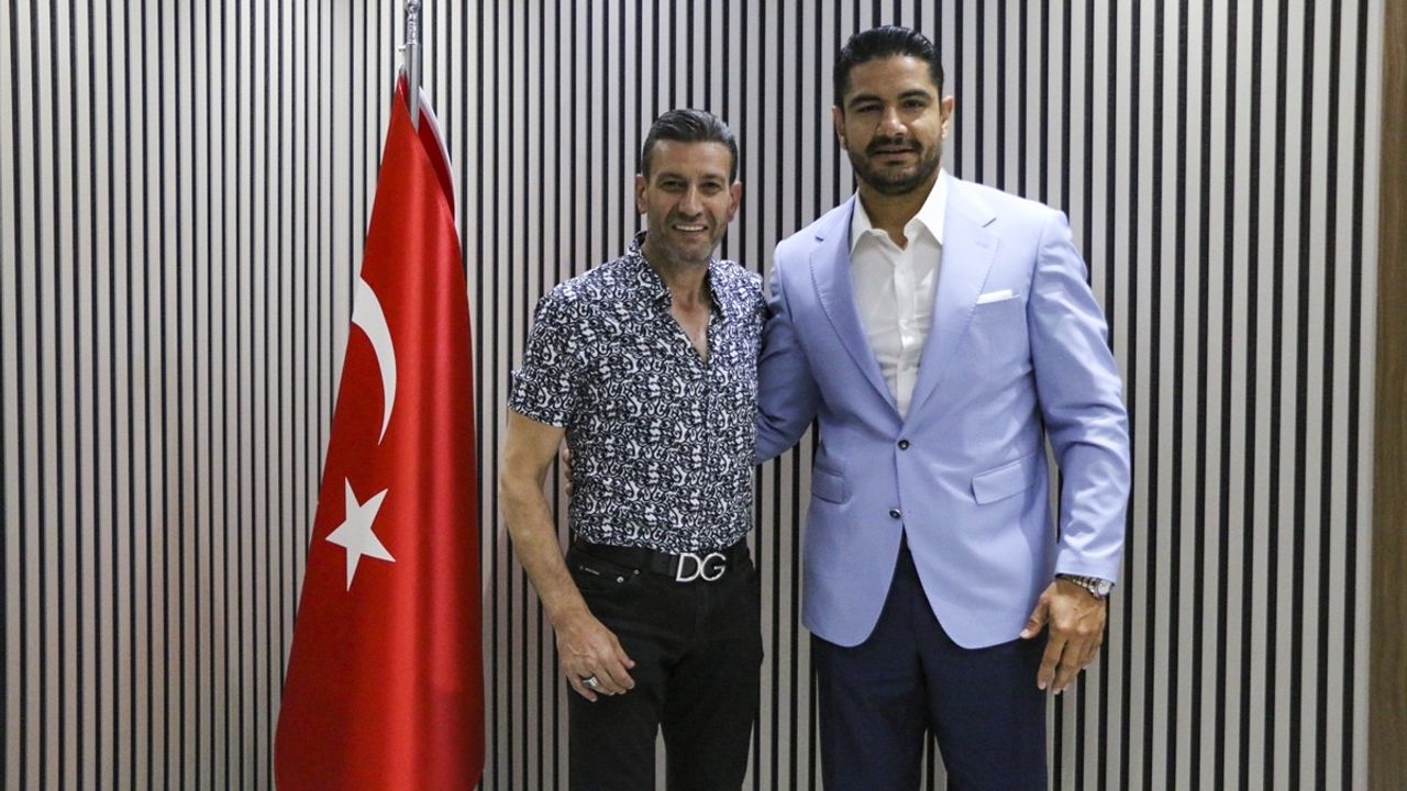 Taha Akgül'den Suat Hekimoğlu'na Ziyaret: Güçlü Dayanışma Mesajı