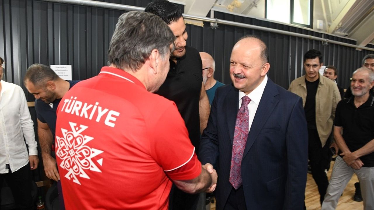 Taha Akgül, Dünya Güreş Şampiyonası Hazırlıkları İçin Kastamonu'da