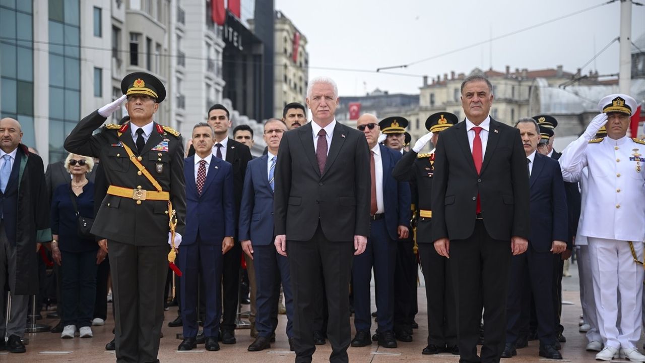 Taksim'de 30 Ağustos Zafer Bayramı'nın 103. Yılı Töreni
