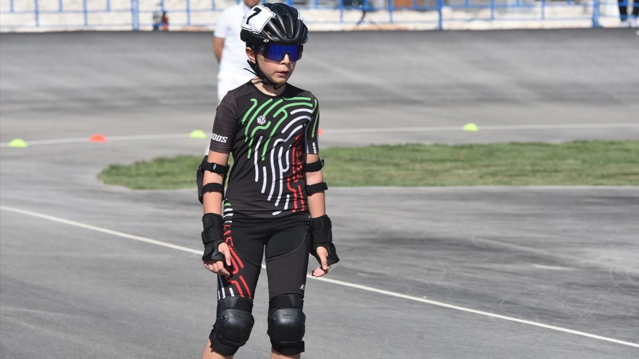 Tekerlekli Paten Türkiye Şampiyonası Finali Karaman'da Başladı