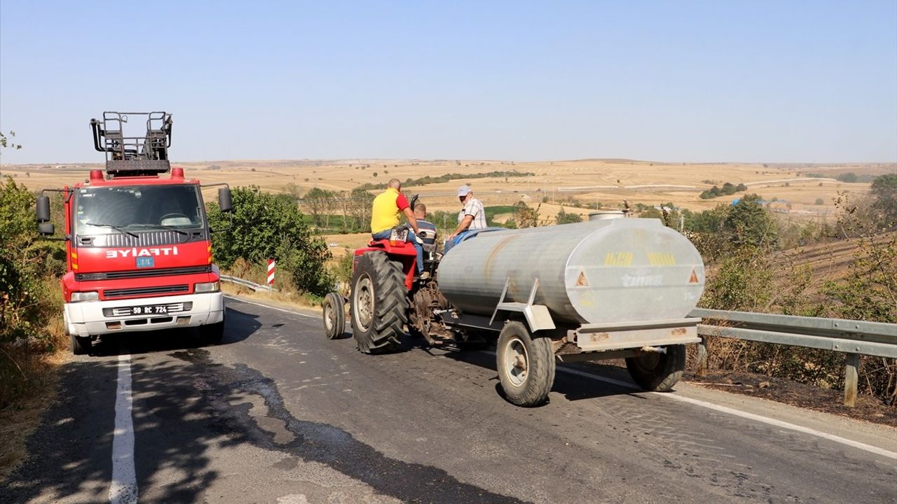 Tekirdağ'da Anız Yangını Ağaçlık Alana Sıçradı: 150 Dekar Zarar, 10 Ev Tahliye Edildi