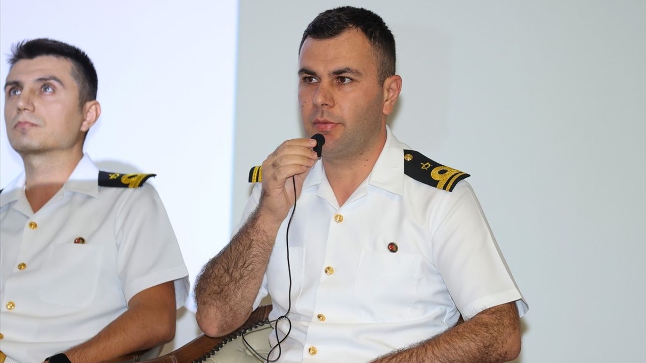 TEKNOFEST Mavi Vatan'da Milli Uçak Gemisi Forumu: Proje Detayları Paylaşıldı