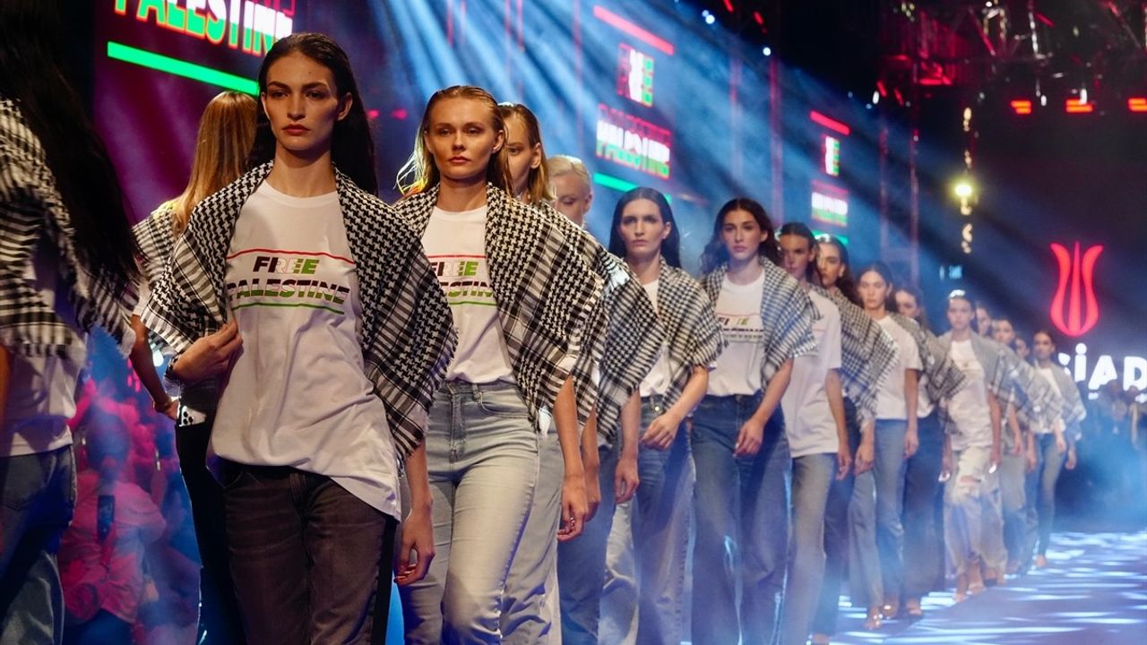 Ticaret Bakanı Ömer Bolat: 2026'da Enflasyon %20'lere Gerileyince Piyasa İstikrarı Sağlanacak — 11. Laleli Fashion Shopping Festival