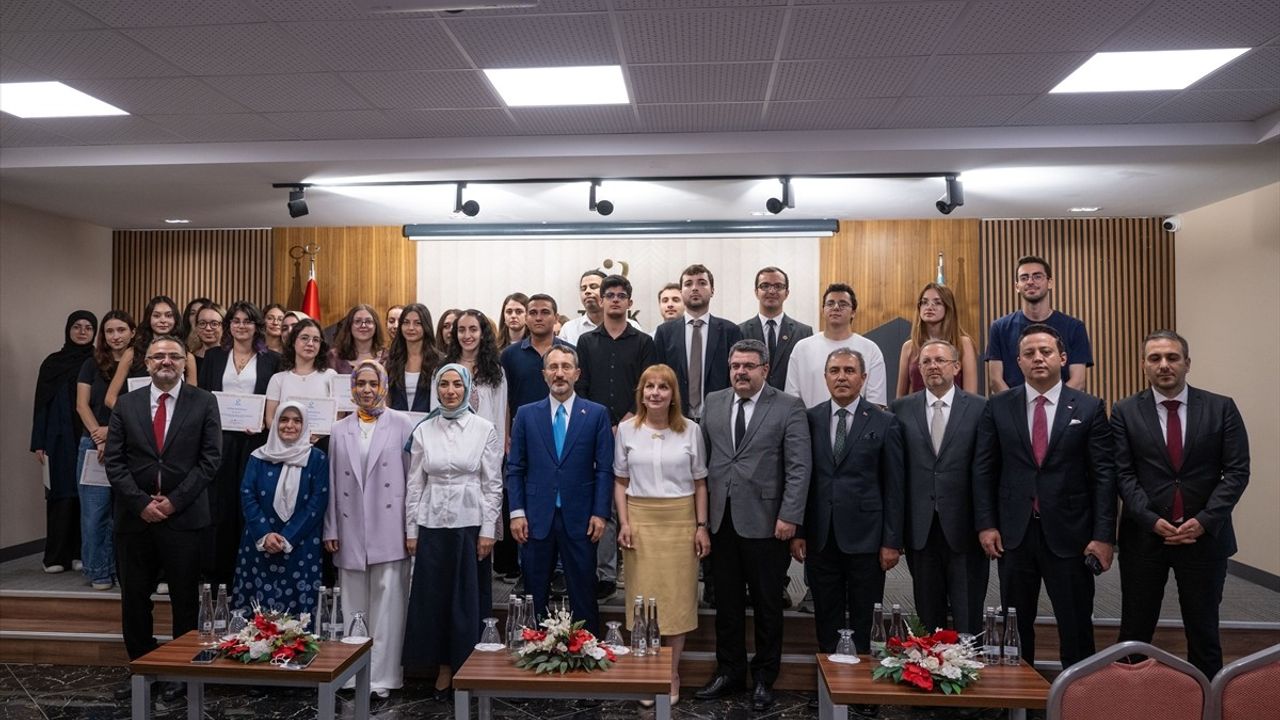 TİHEK Başkanı Altun, İnsan Hakları ve Eşitlik Hukuku Sertifika Töreni'nde Önemli Mesajlar Verdi