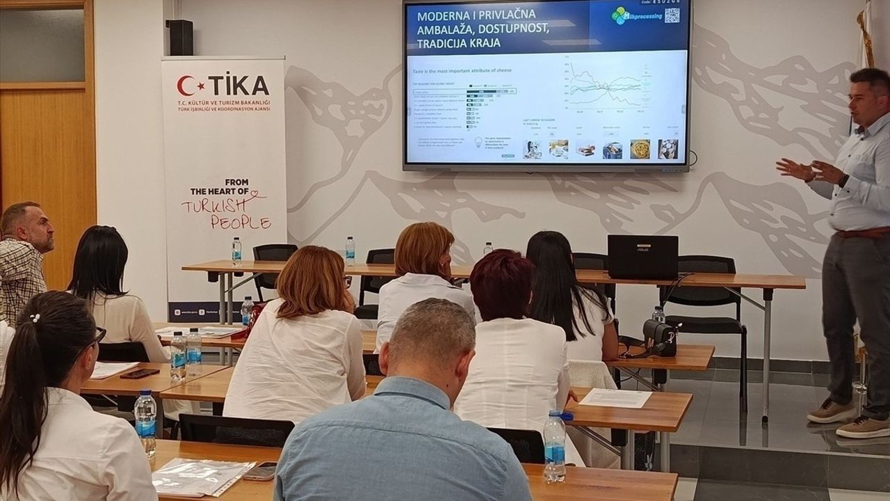 TİKA, Bosna Hersek'teki Kadın Çiftçilere Peynir Üretimi Desteği Veriyor