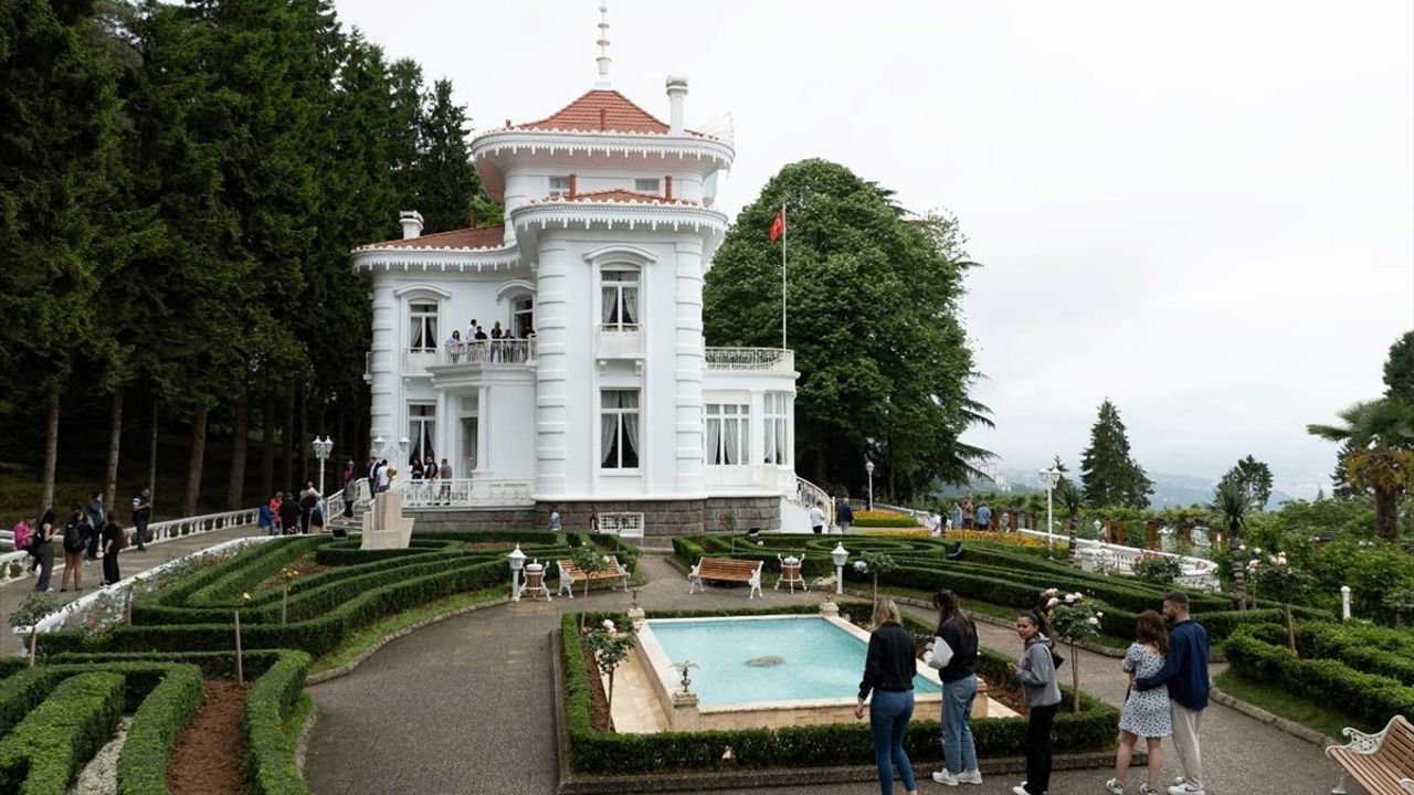 Trabzon'un tarihi mekanlarını 317 bin 384 turist ziyaret etti