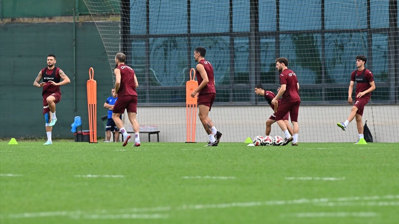 Trabzonspor Samsunspor Maçı Hazırlıklarını Sürdürdü: Tekke Yönetiminde Taktik Çalışma