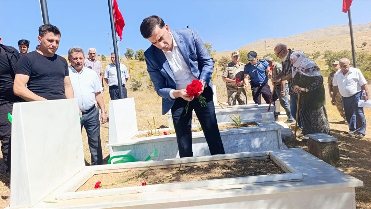 Tunceli Çemişgezek'te 6 Sivil ve 2 Güvenlik Korucusu Anıldı