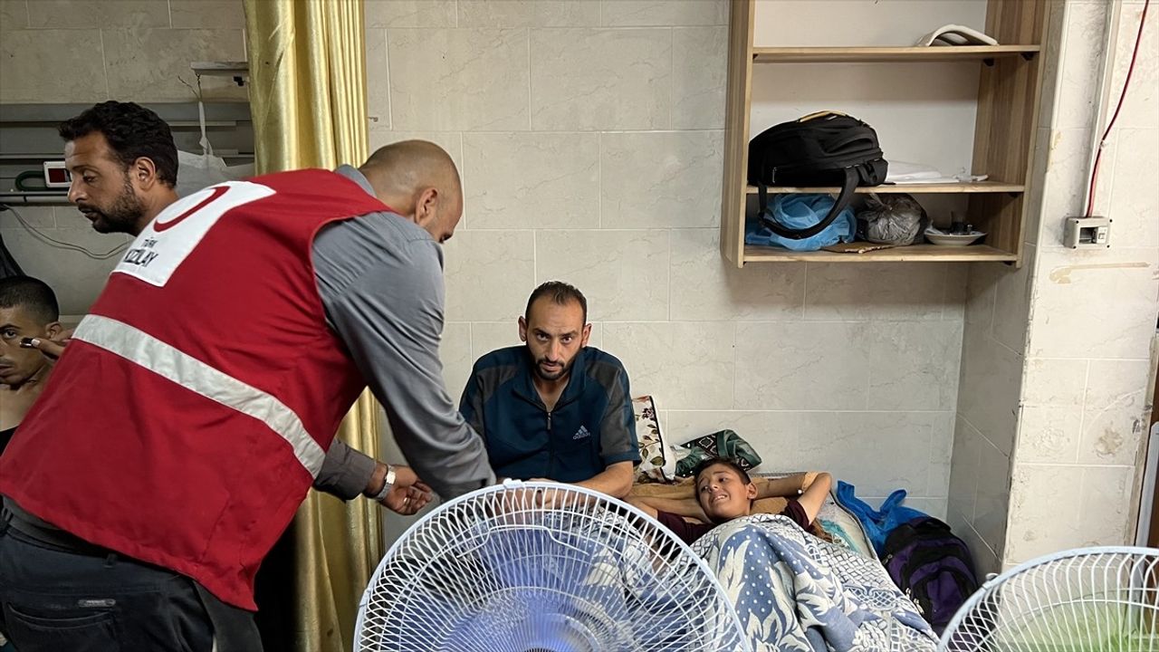 Türk Kızılay Gazze'de: El Kudüs Hastanesi'ne Her Gün 600 Kişilik Sıcak Yemek