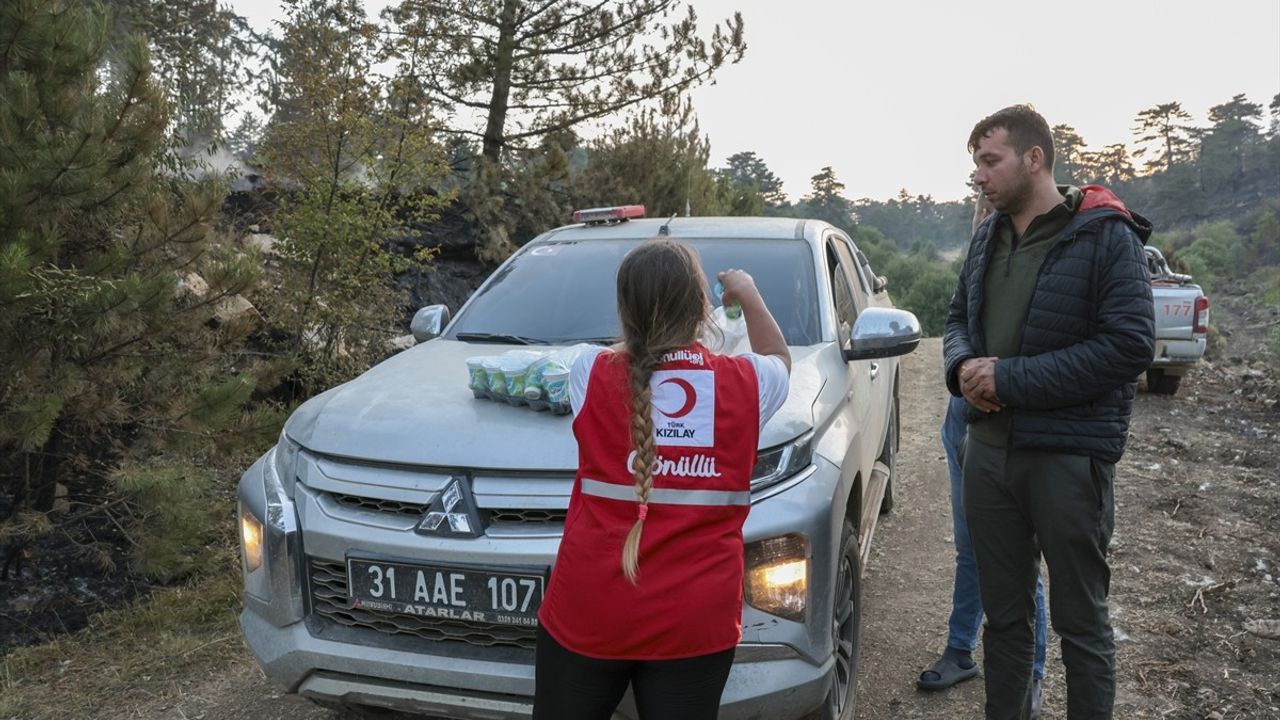 Türk Kızılay, Orman Yangınlarıyla Mücadelede Destek Sağlıyor
