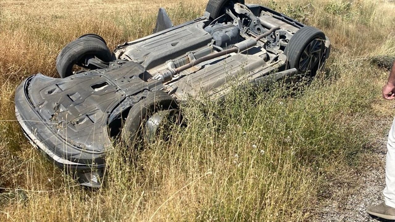 Ulaş Kaymakamı Esad Mücahit Eskimez Trafik Kazasında Yaralandı