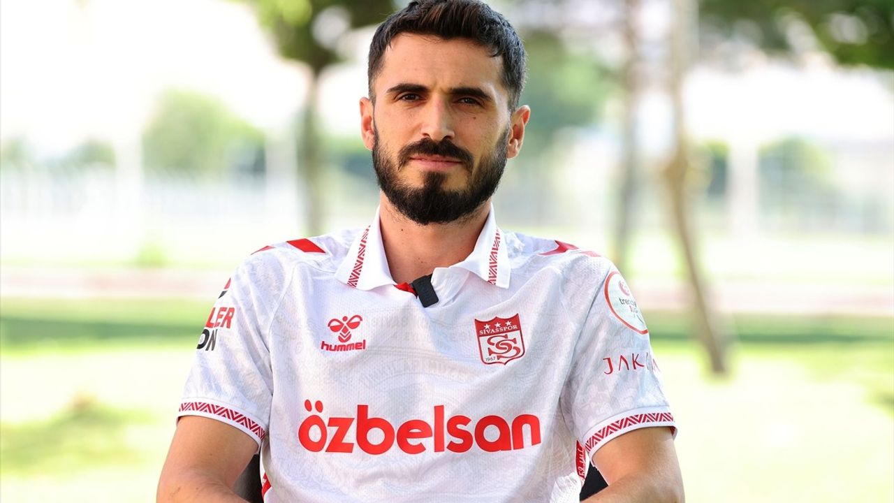 Valon Ethemi: Sivasspor'da Mutluyum, Hedefimiz Süper Lig