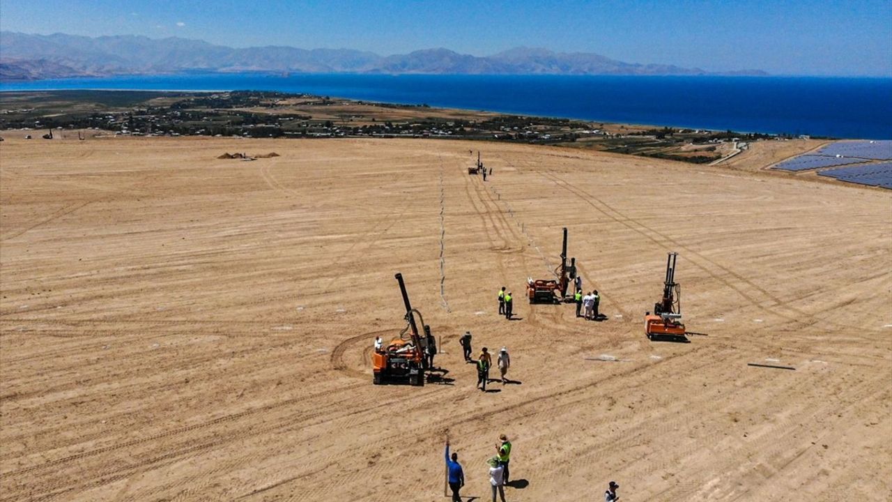 Van'da 38,5 MW'lık Güneş Enerjisi Santrali Kuruluyor