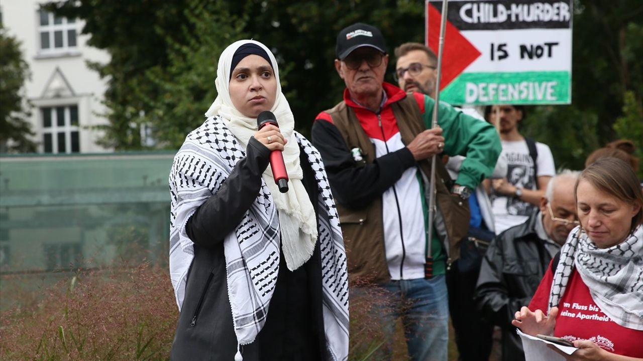 Viyana'da Filistin Destekçileri, İsrail'e Yaptırım Çağrısı