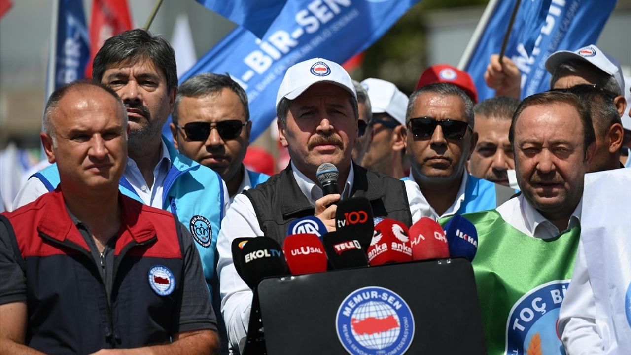 Yalçın: 8. Dönem Toplu Sözleşmede 'Memura Yoksulluğu Kabul Etmeyiz'