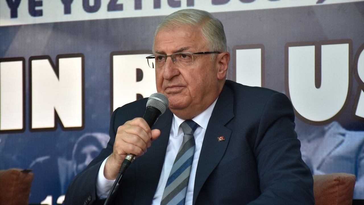 Yaşar Güler Hakkari'de: 'Terörsüz Türkiye' sürecinde kadınların rolü vurgulandı