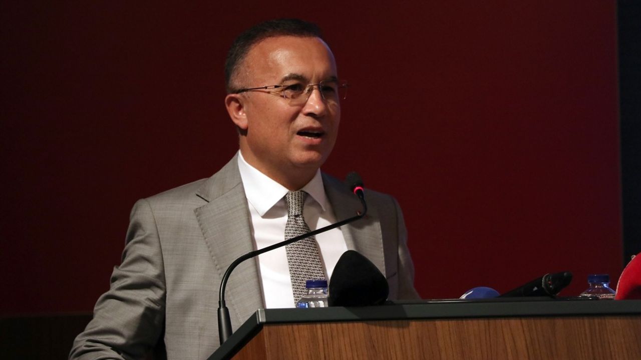 11. Makine Halısı Tasarım Yarışması Gaziantep'te: Kazananlar ve Ödüller