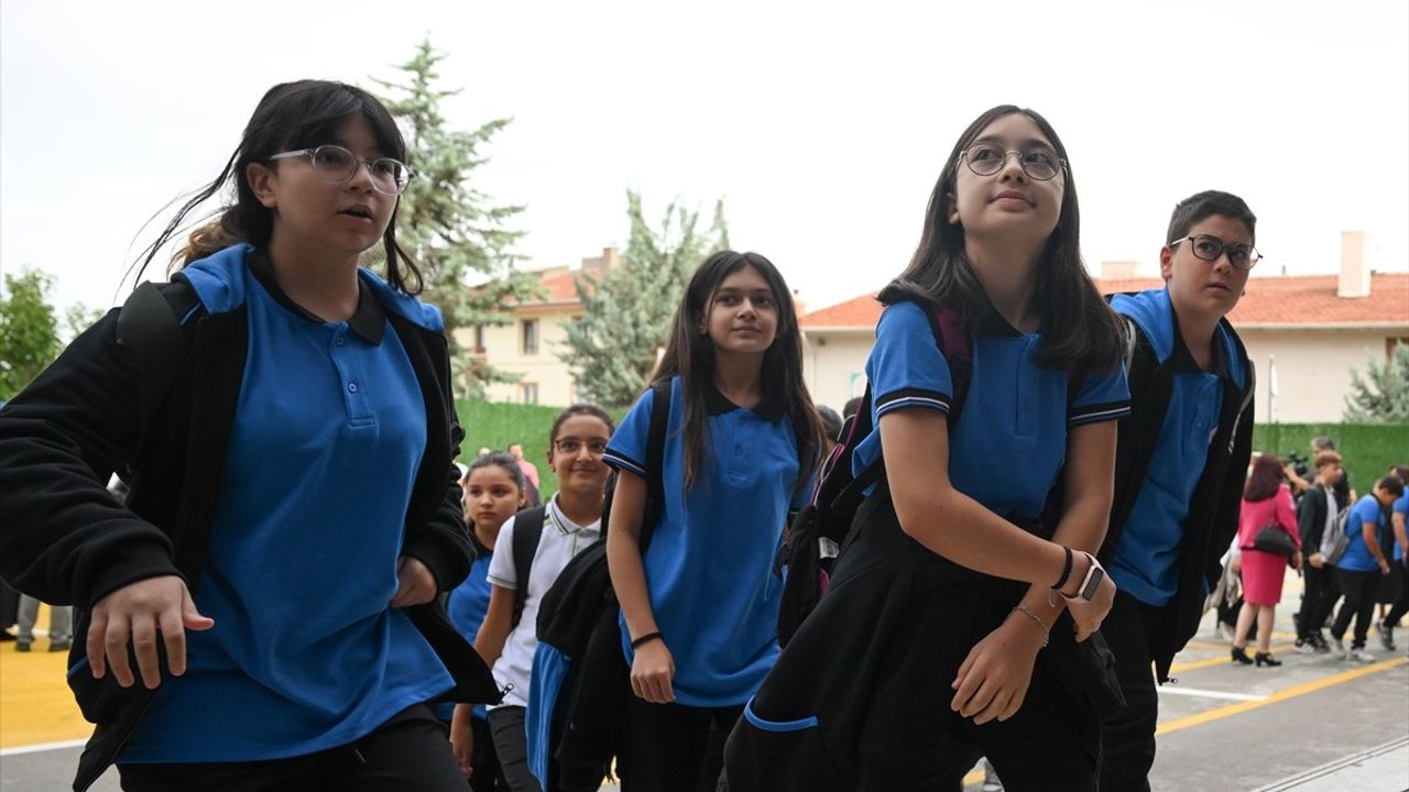 18 Milyon Öğrenci Dersbaşı Yaptı: 2025-2026 Eğitim Yılı Başladı