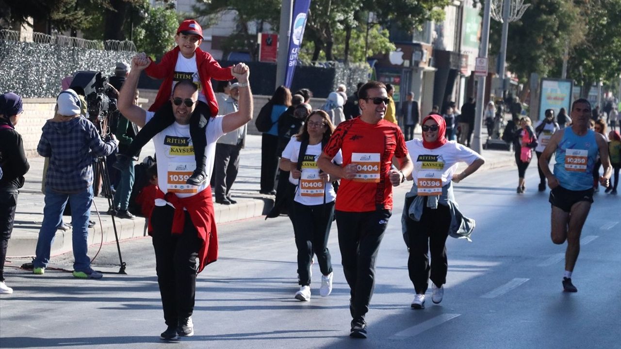 5. Uluslararası Kayseri Yarı Maratonu Soğanlı Vadisi Temasıyla Gerçekleşti