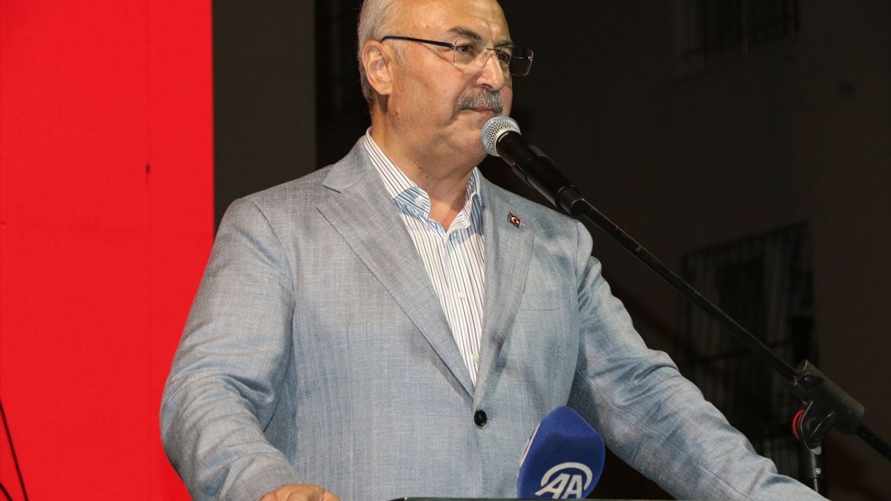 Adana'da Ferdi Tayfur Müzesi Açıldı