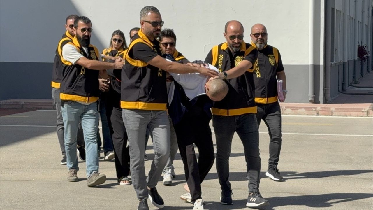 Adana'da Ruhsatsız Silah ve Uyuşturucu Operasyonu: 2 Tutuklama