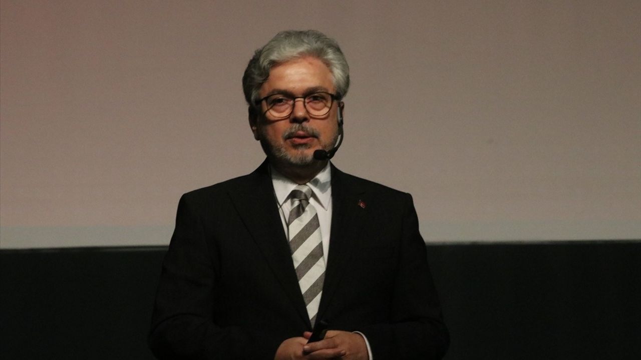 Adana'da 'Türkiye Yüzyılı Maarif Modeli' Buluşması — Yelkenci: Üreten Nesiller