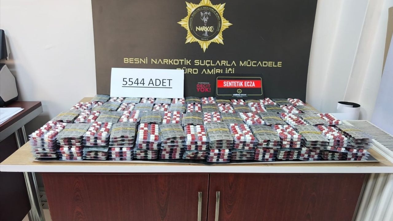 Adıyaman Besni'de uyuşturucu operasyonu: 5 bin 544 hap, 2 tutuklama