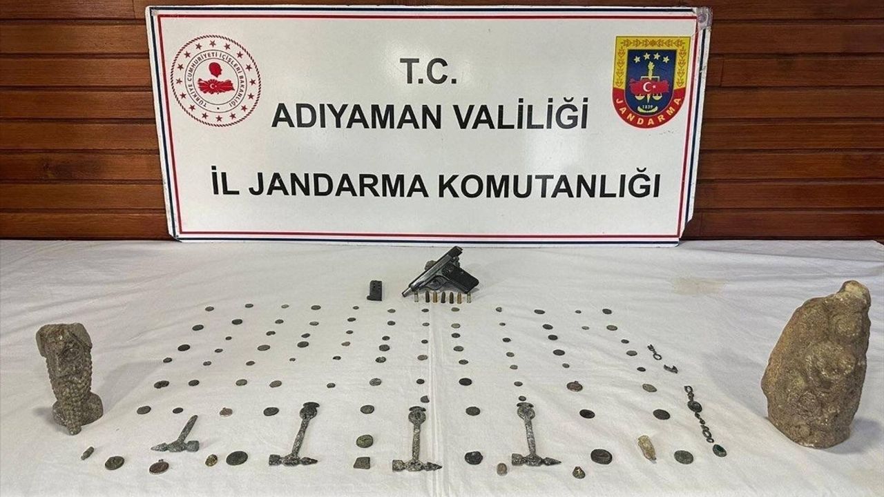 Adıyaman'da Tarihi Eser Kaçakçılığı Operasyonu: 4 Gözaltı