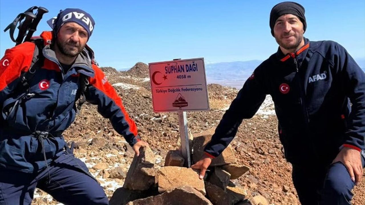 AFAD Erek ve Süphan'da 'Dağ Arama Kurtarma Tematik Kampı' düzenledi