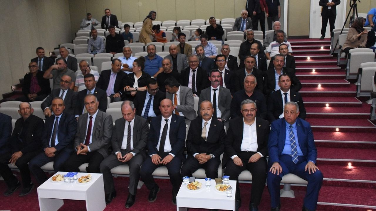 Afyonkarahisar'da 45 Yıllık Demirci Necati Kızılgüneş 'Yılın Ahisi' Seçildi