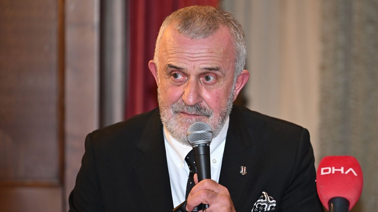 Ahmet Ürkmezgil: Beşiktaş Divan Kurulu Başkan Adayı Olarak Üyelerle Buluştu