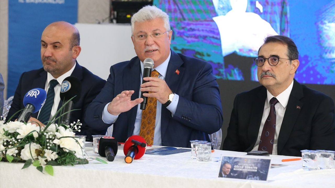 Akbaşoğlu Eskişehir'de: "Terörsüz Türkiye" Vurgusu ve CHP'ye Sert Eleştiriler