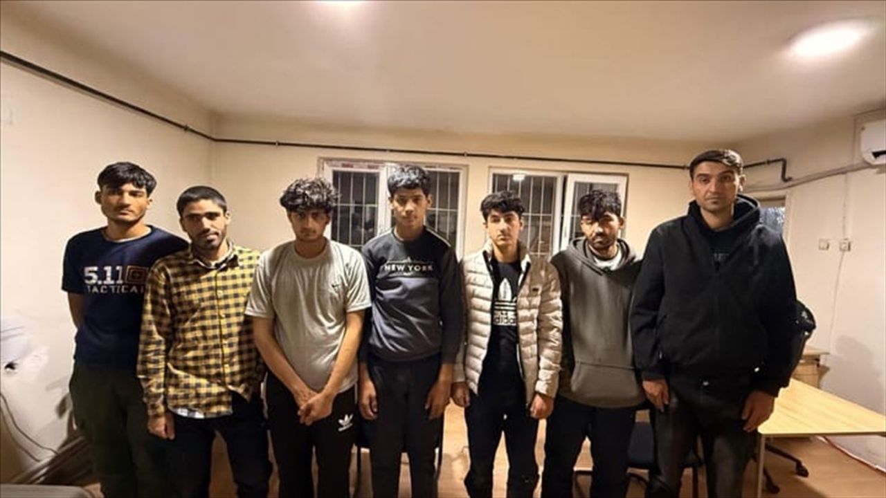 Amasya'da 8 Afgan düzensiz göçmen yakalandı