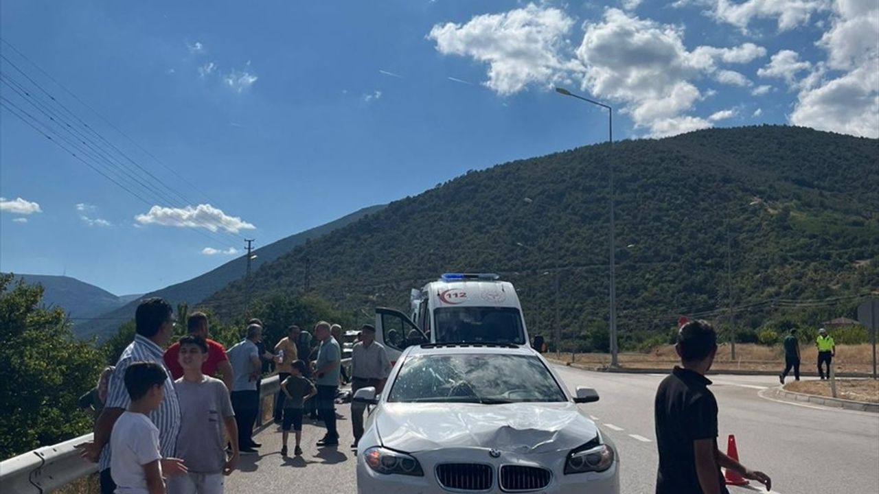 Amasya'da Trafik Kazası: Yaya Şerife Döner Öldü