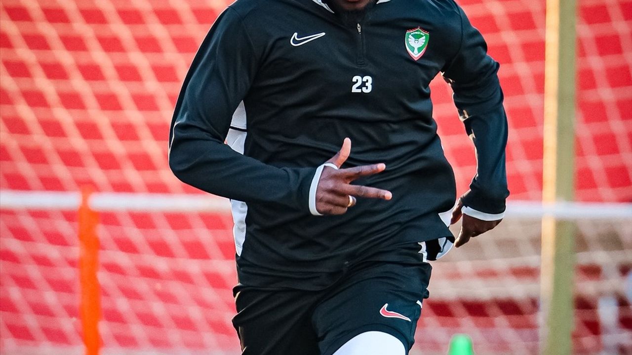 Amed Sportif Faaliyetler Sakaryaspor Maçı Öncesi Hazırlıklarını Tamamladı