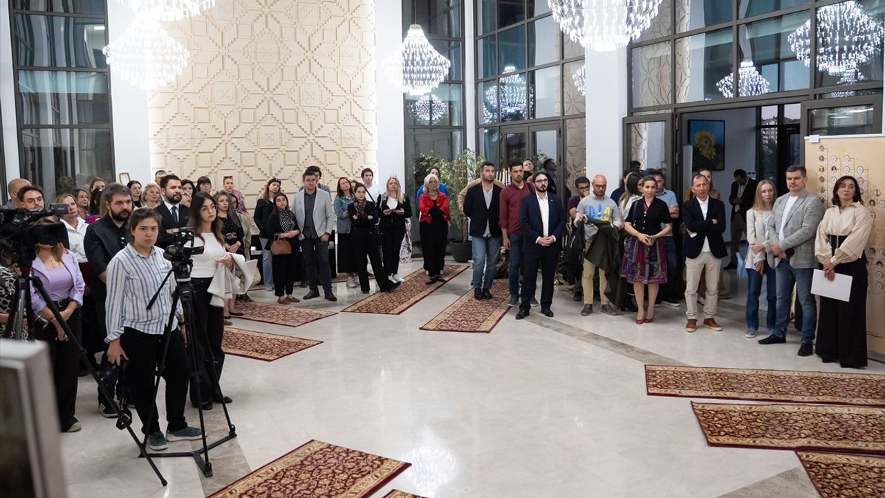 Ankara’da 'Ukraynalı Kraliçeler ve Prensesler' Sergisi Açıldı