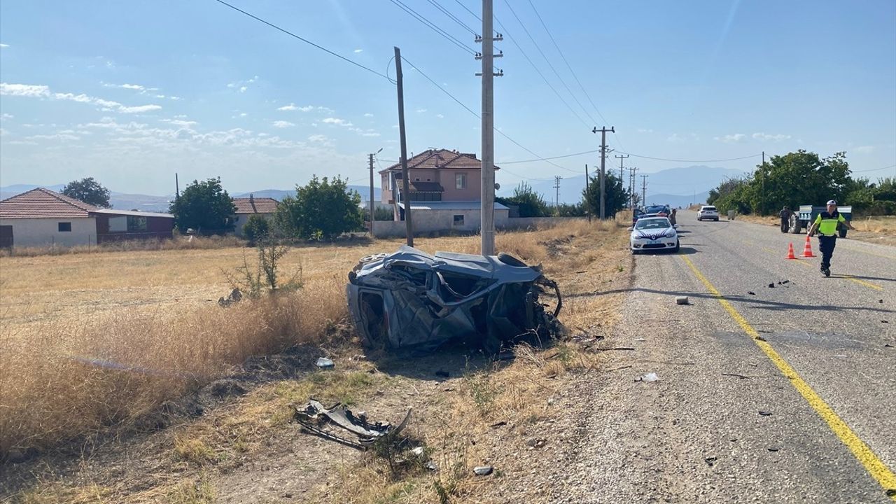 Antalya Korkuteli'de Takla Atan Otomobil: Sürücü Hayatını Kaybetti