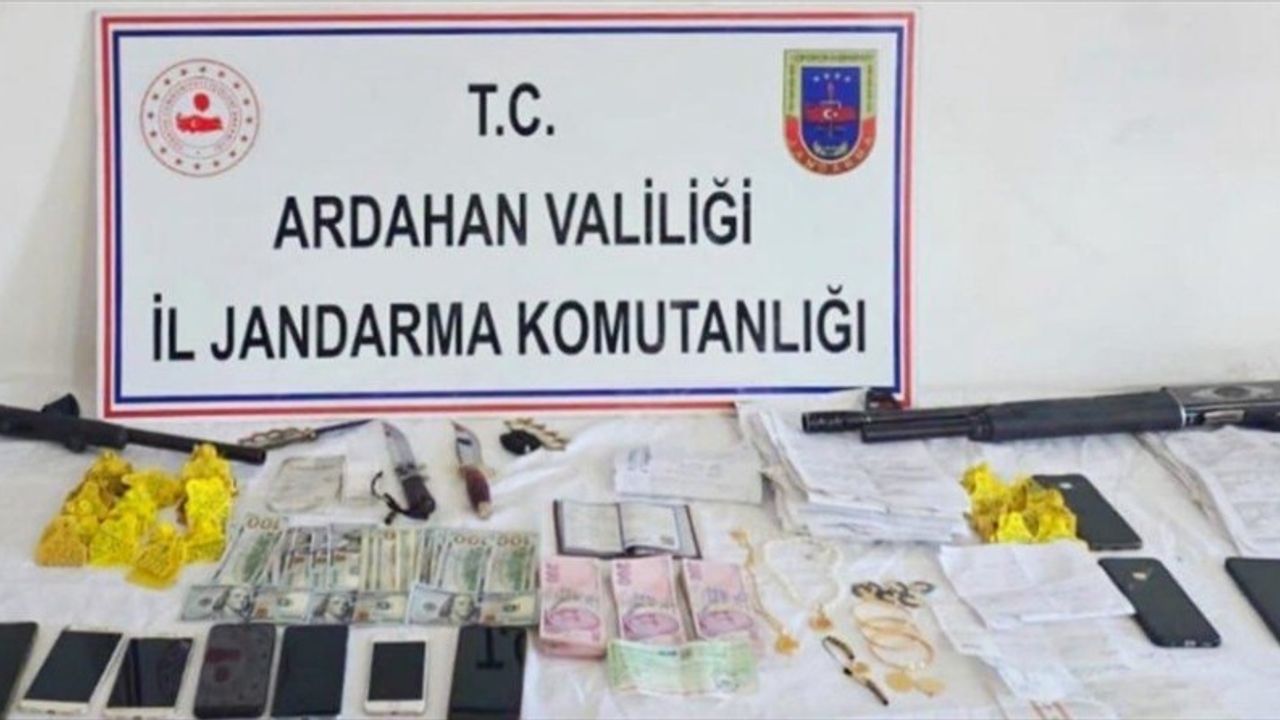 Ardahan'da Hayvan Ticareti Dolandırıcılığı: 4 Tutuklama