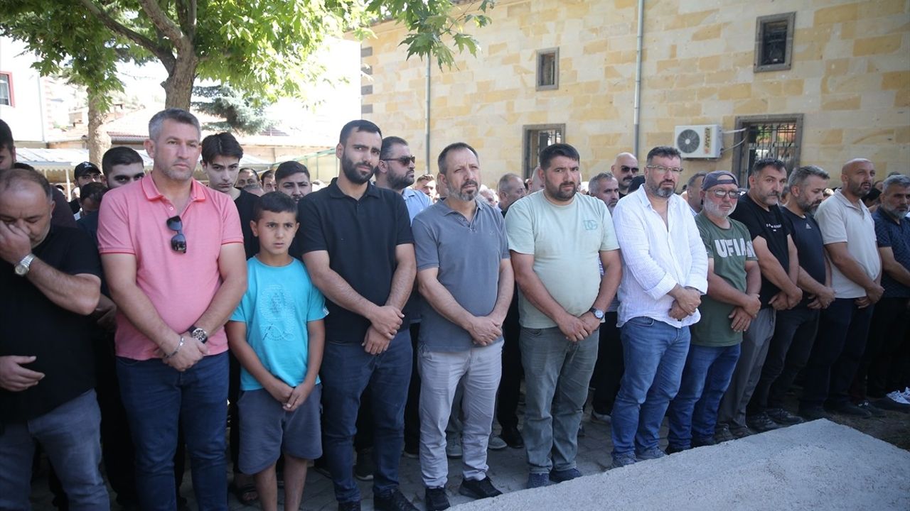 ATV Sürücüsü Hasan Yatgın Niğde'de Toprağa Verildi