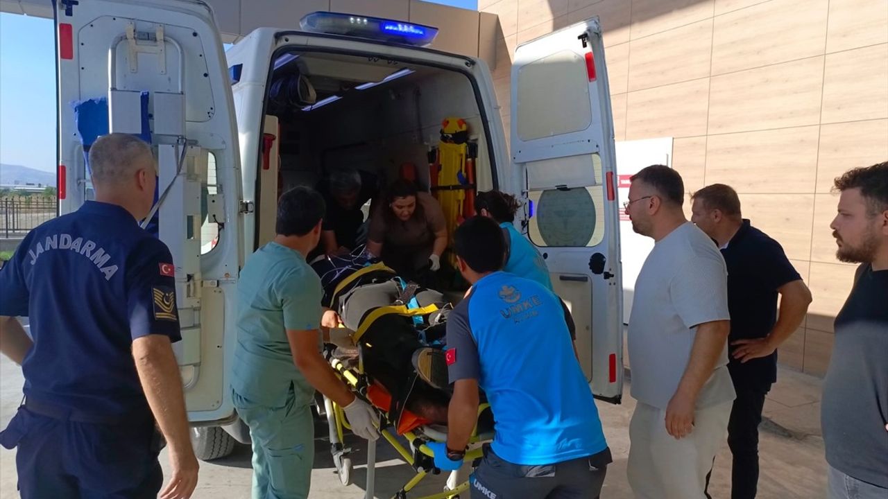 Aydın Çine'de dinamitlerin kontrollü patlatılmasında 10 kişi yaralandı