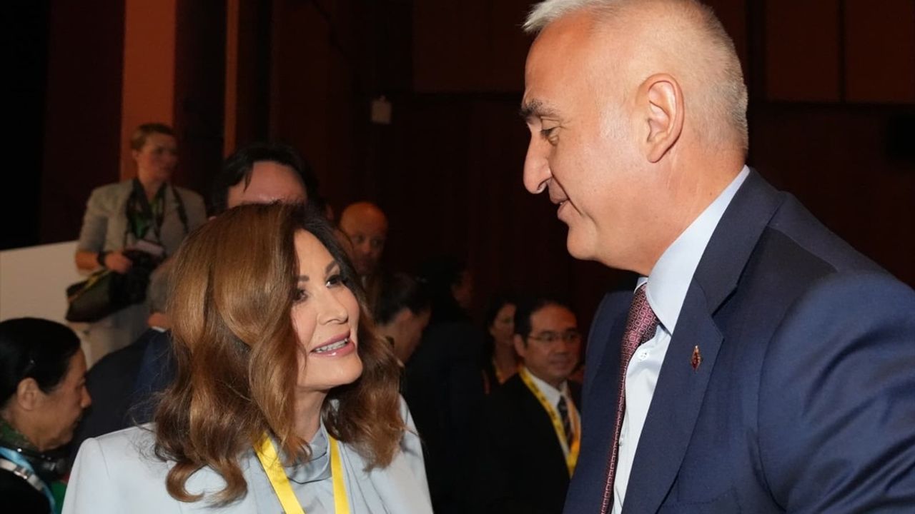 Bakan Ersoy: Gece Müzeciliğiyle Şehir Ekonomileri Turizmden Kazanıyor