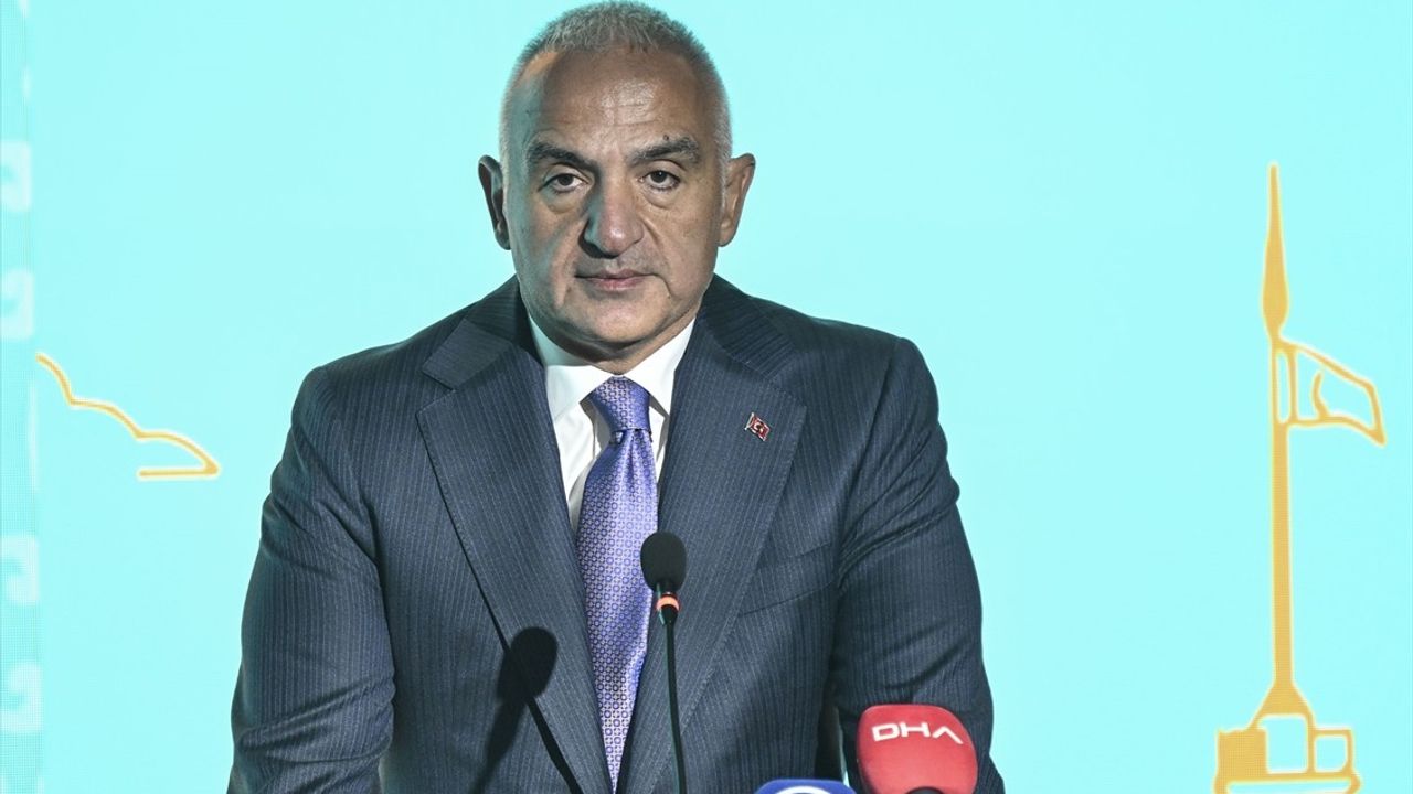 Bakan Ersoy Spotify Music Forward'da: Dijital Platformlar Türk Müziğini Dünyaya Taşımalı