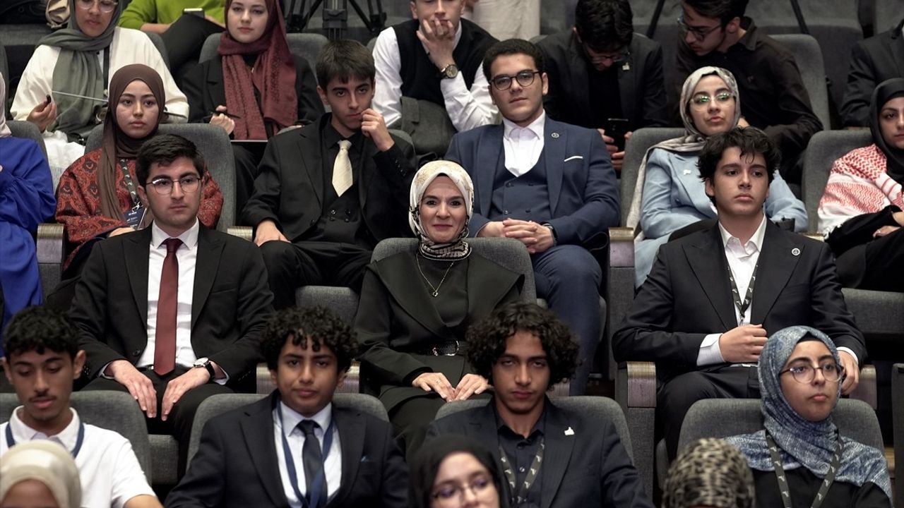 Bakan Göktaş Bosphorus Diplomasi Forumu'nda: 'Aile Bizim Gücümüz'