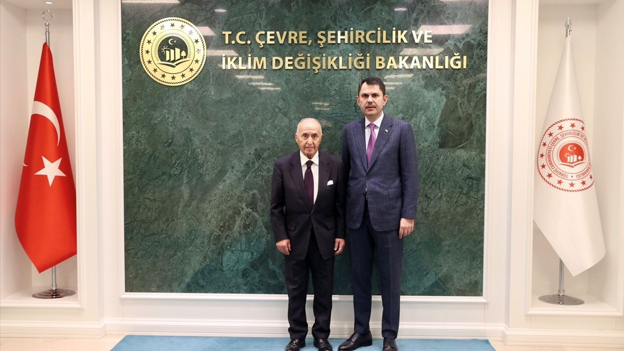 Bakan Kurum, Hikmet Çetin ile Görüştü