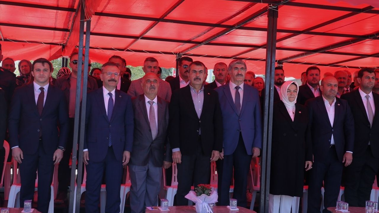 Bakan Tekin: "Türkiye Yüzyılı Maarif Modeli" ile Anadolu İrfanı Müfredata Girdi