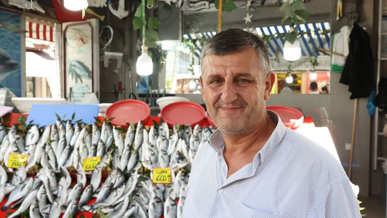 Balık Sezonu Açıldı: Edirne Tezgahları Hamsi ve Sardalyayla Doldu