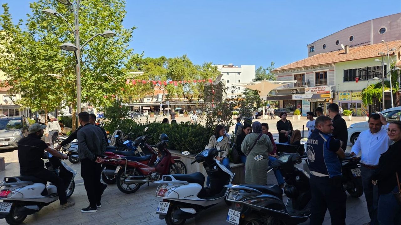 Balıkesir Sındırgı'da 4,5 Büyüklüğünde Deprem